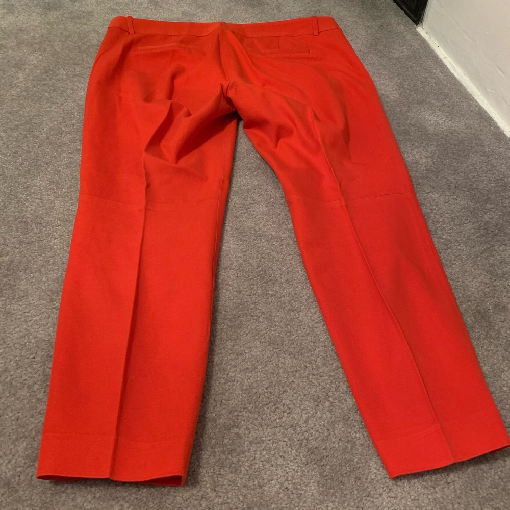 Tomato Red “Minnie” Stretch Flat Front Side Zip Fitted Crop Capri Pant